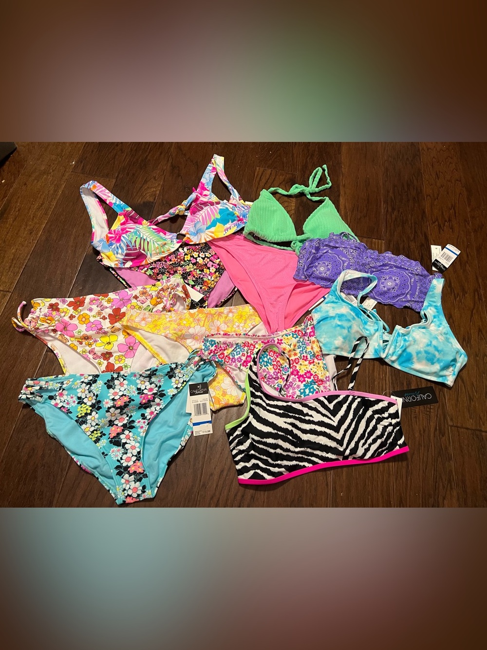 Lot of 11 Pieces California Waves Mix & Match Size XL, Total MSRP $218.89 P1